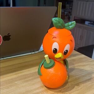 # 0725+ Vibrant Orange Bird Cup with Green Accents